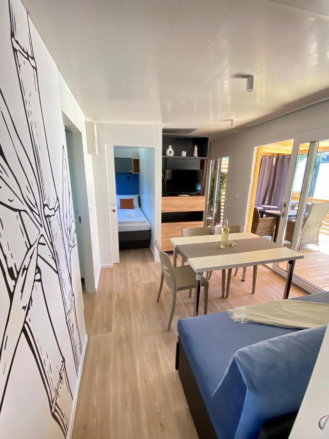 Mobile Homes Malu Biograd Na Moru Bagian luar foto