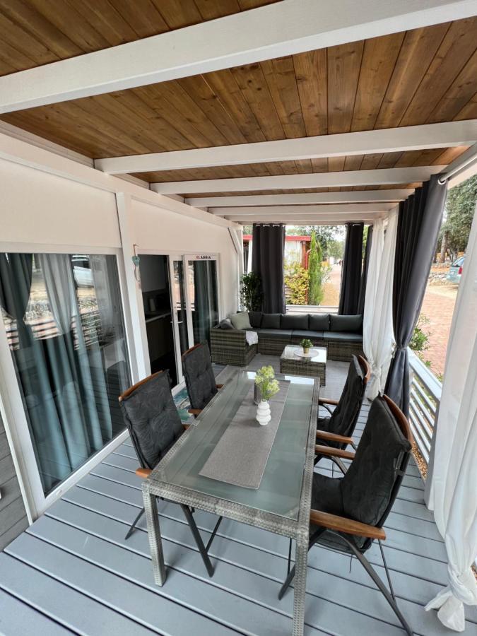 Mobile Homes Malu Biograd Na Moru Bagian luar foto